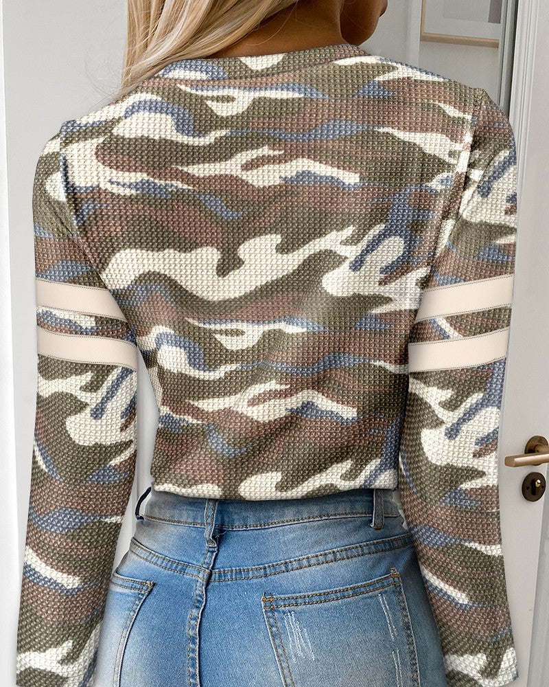 Waffle Knit Camouflage Print Round Neck Long Sleeve Front Zipper Tee Casual Top