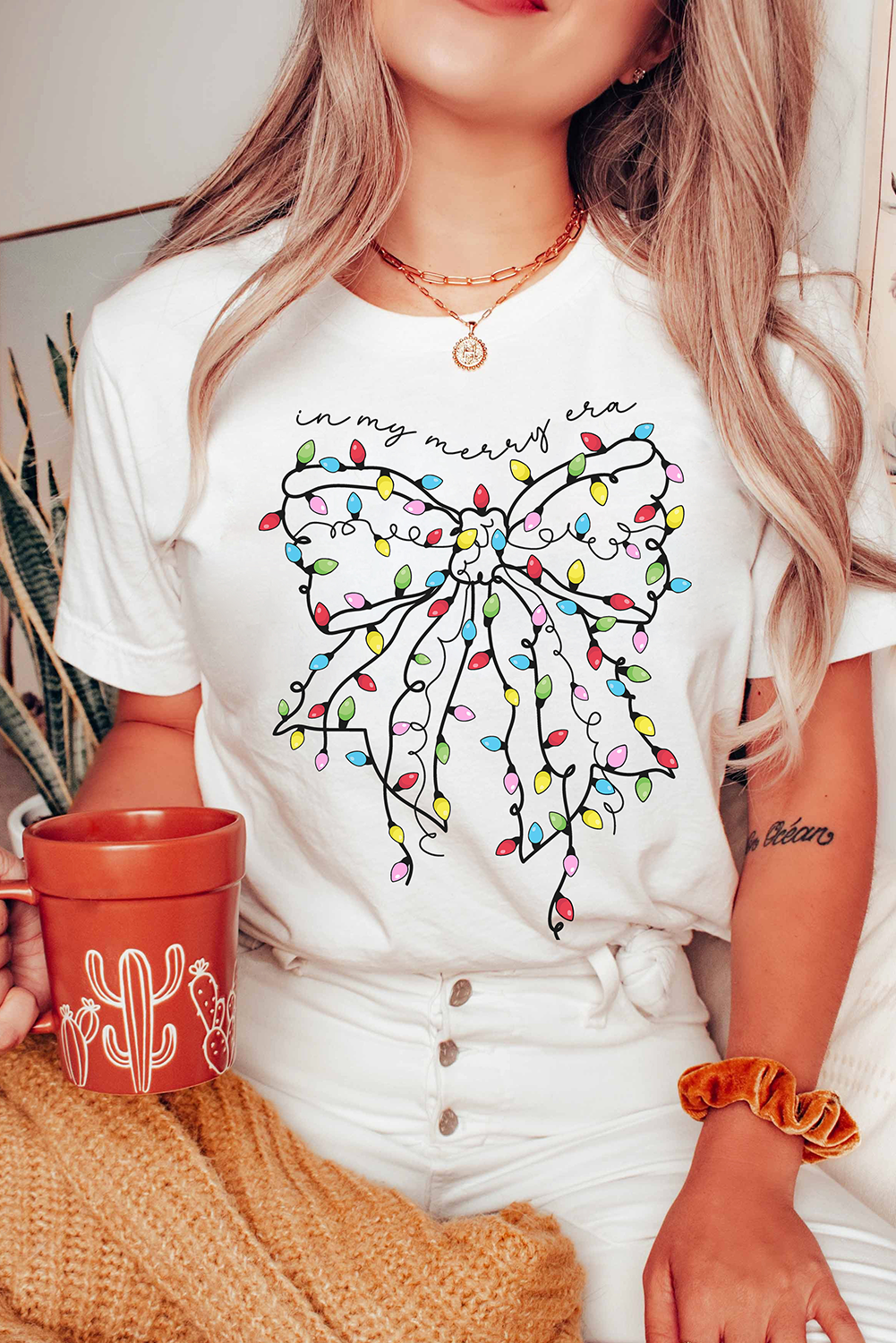 White Colored Light Bowknot Graphic Crewneck T Shirt