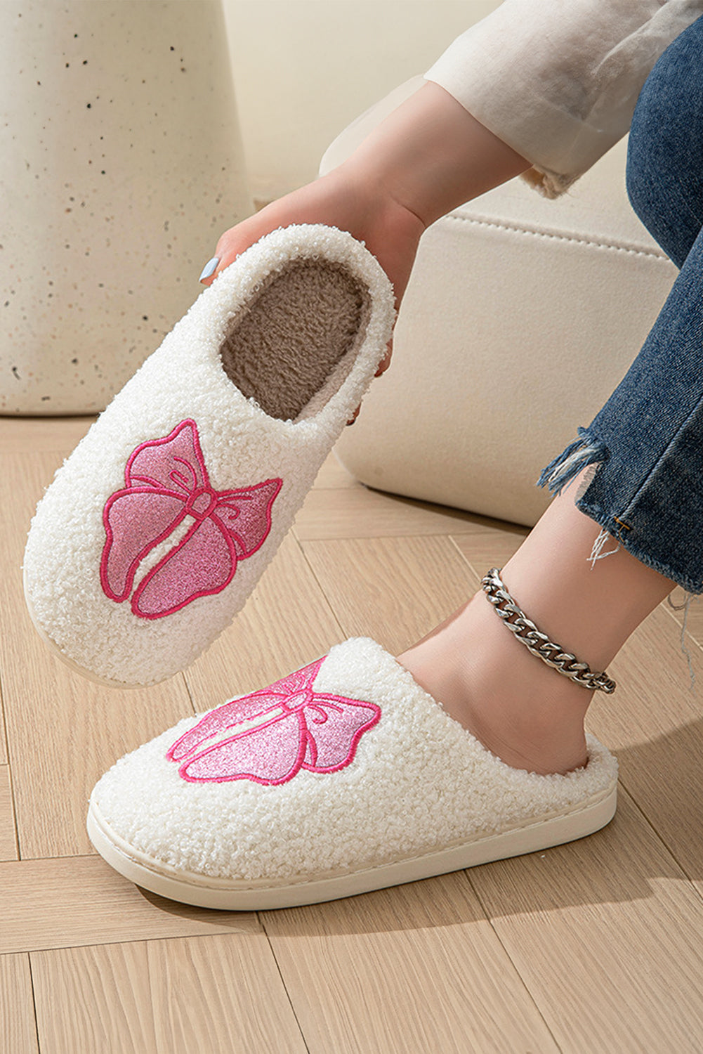 White Cute Bowknot Pattern Plush Valentines Slippers