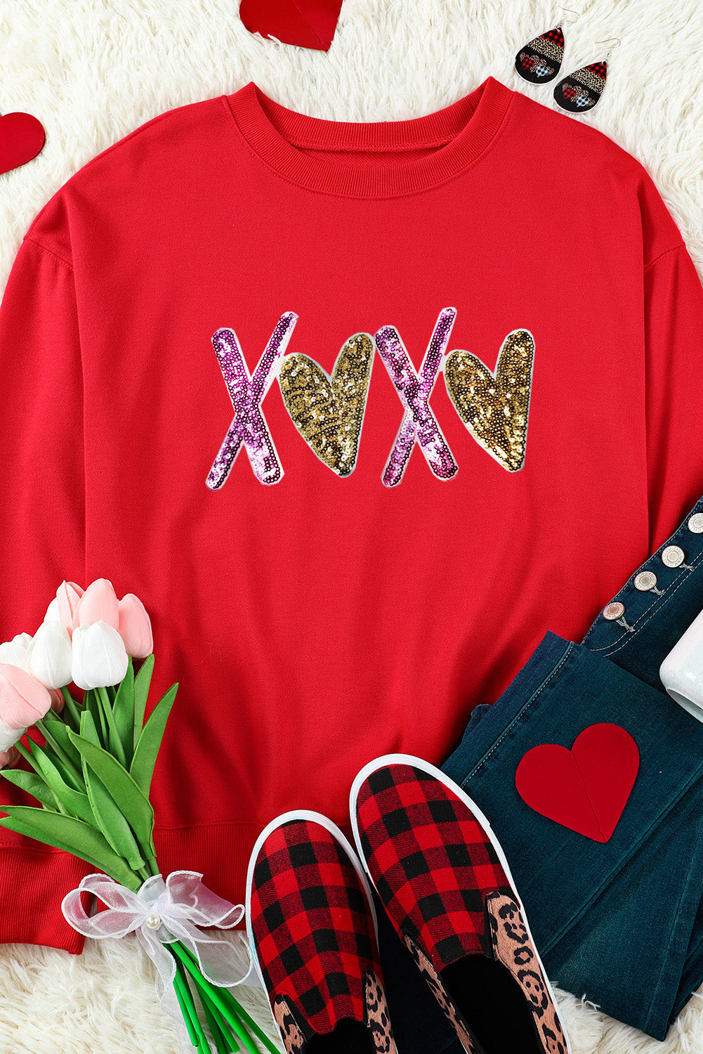 Red Heart XOXO Graphic Crewneck Valentines Pullover Sweatshirt