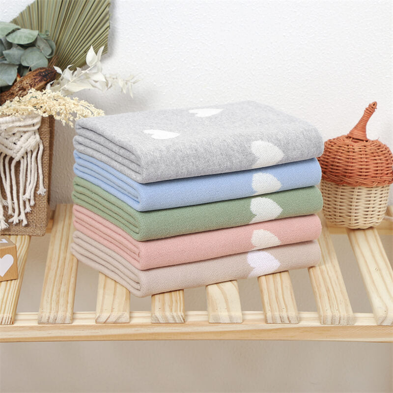 Five-Colors-Baby-Blanket-Cotton-Knit-Soft-Cozy-Newborn-Boy-Girls-Swaddle-Receiving-Blanket-Hearts-Knitted-Blanket-A042-Scenes-1