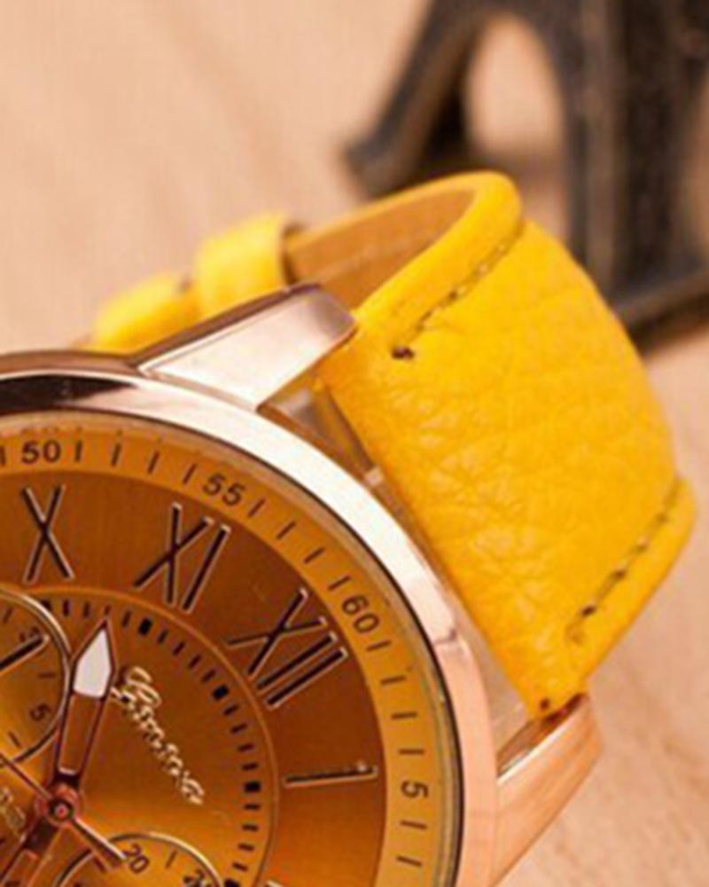 1pc Leather Band Quartz Watch