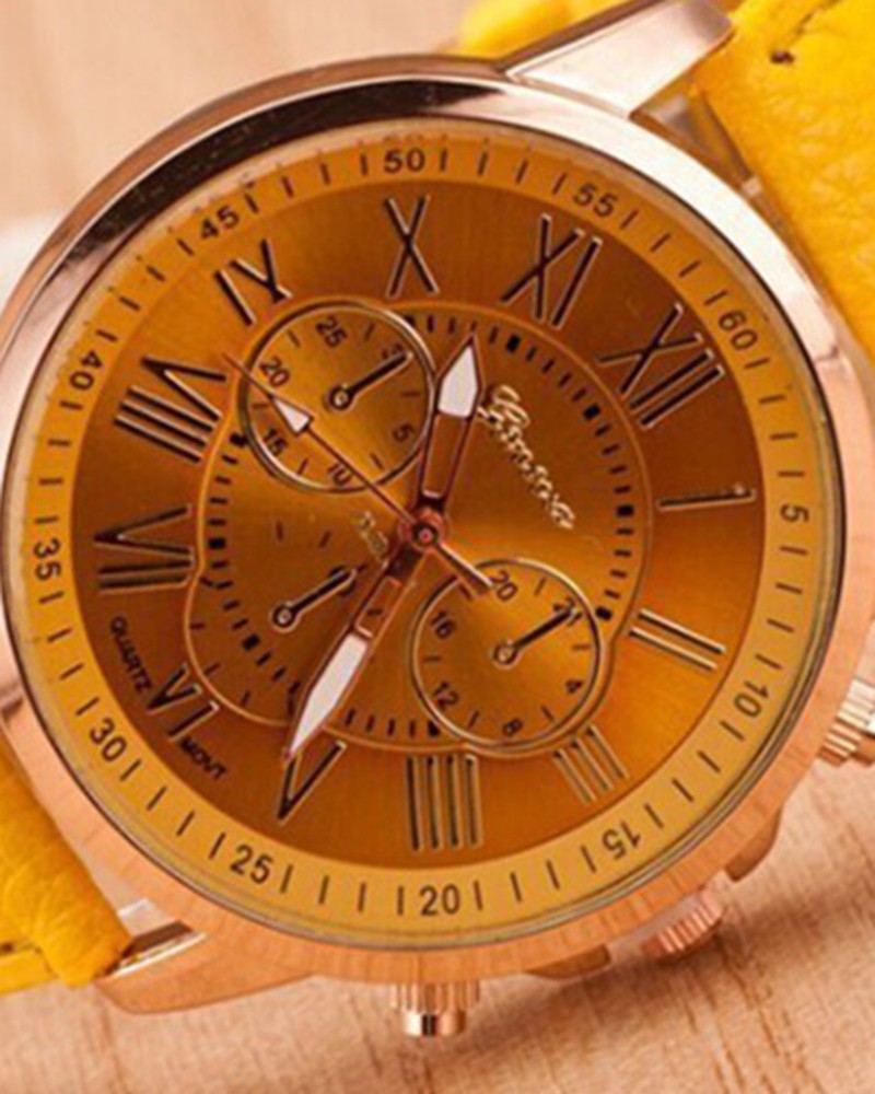 1pc Leather Band Quartz Watch