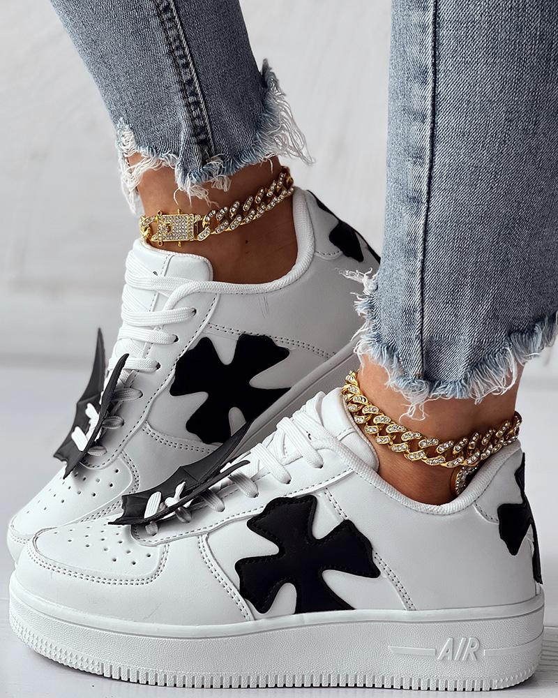 Cross Bat Wing Pattern Hollow Out Platform Sneakers