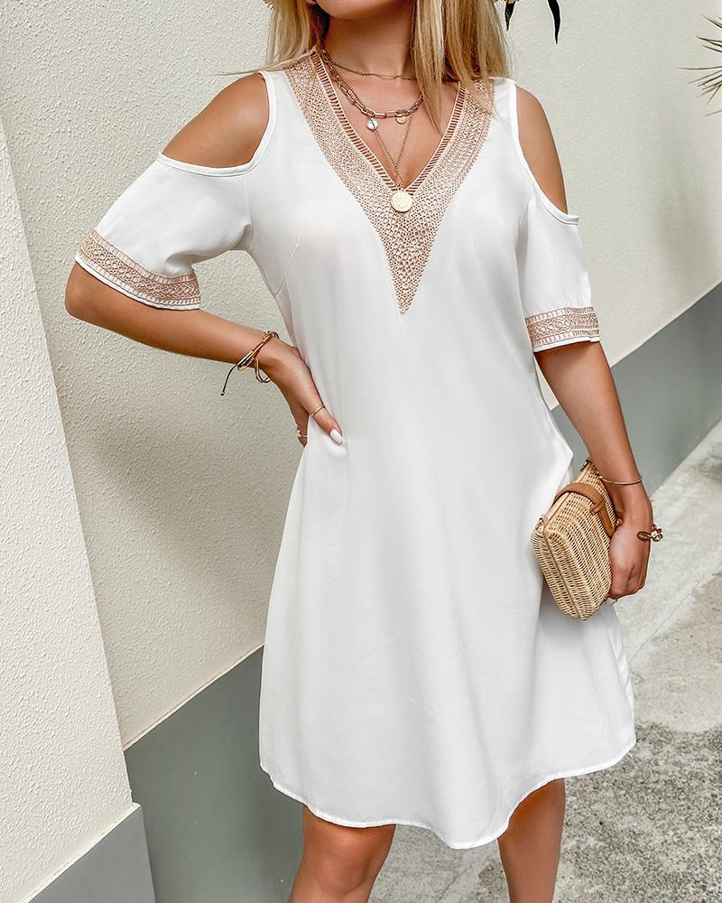 Contrast Lace Cold Shoulder Casual Dress