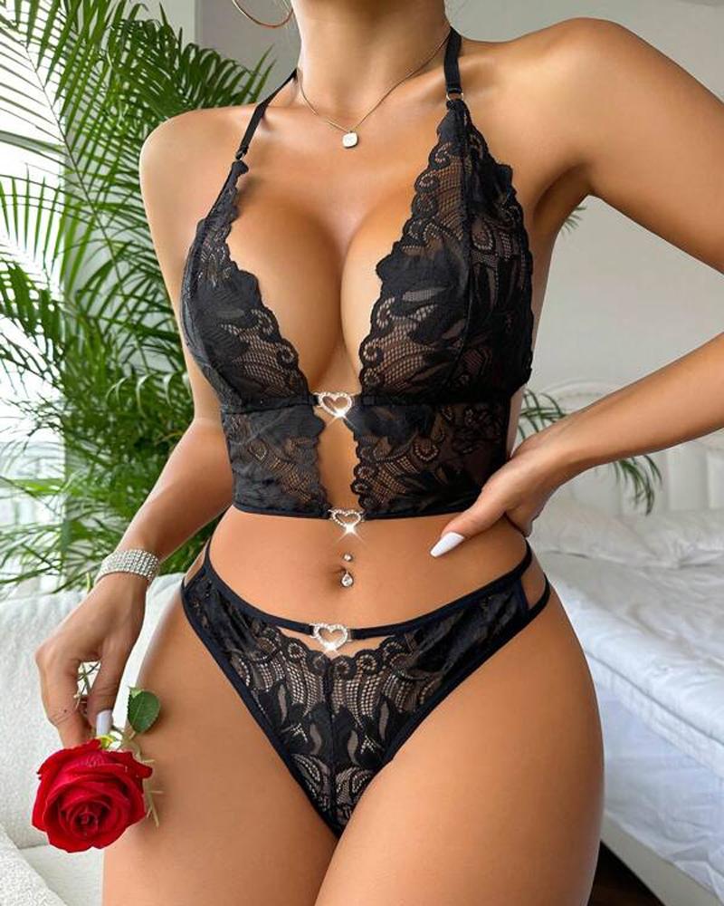 Crochet Lace Rhinestone Heart Pattern Lingerie Set