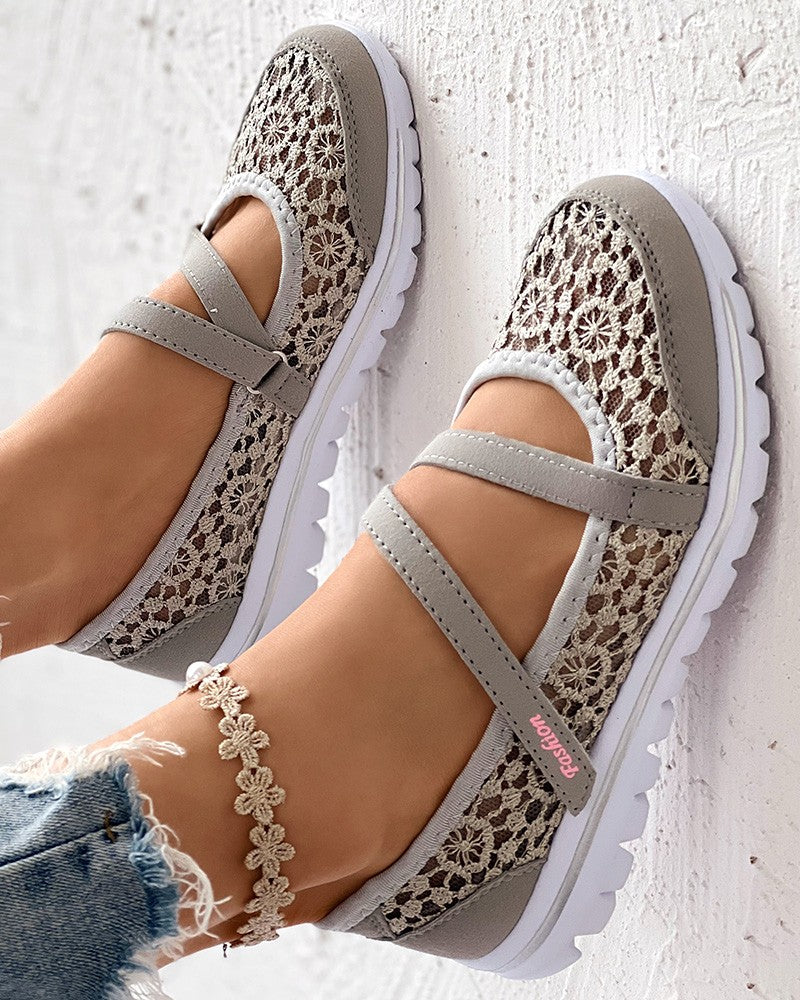 Contrast Lace Slip on Casual Sneakers